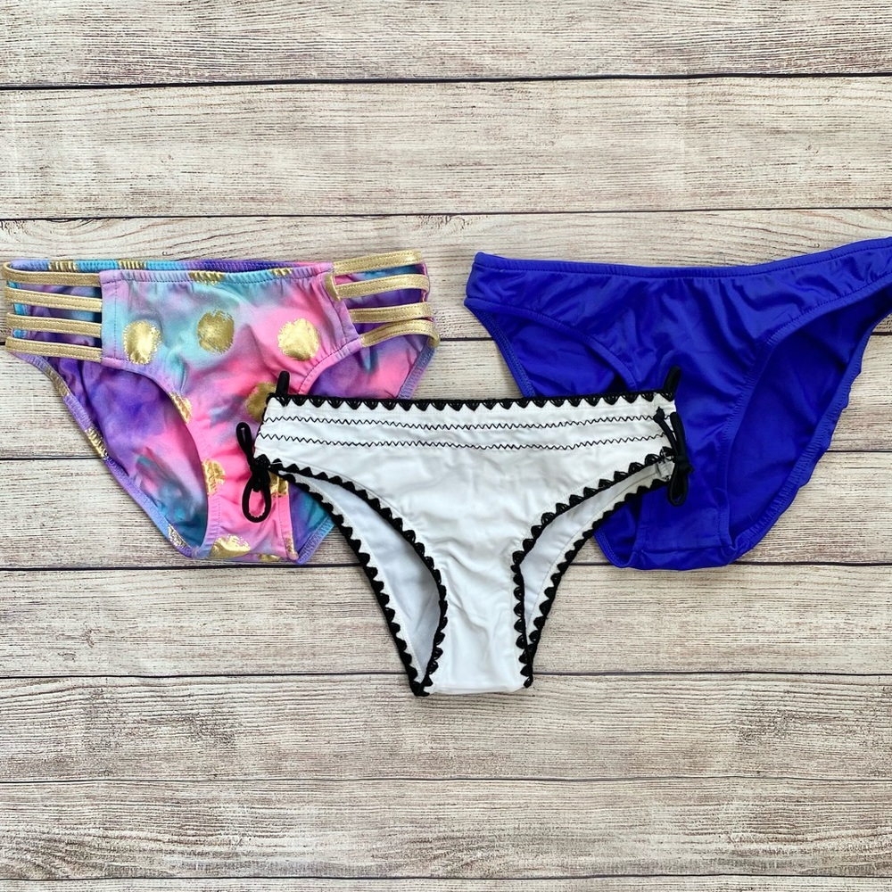 ⭐️ SOLD ⭐️ VENUS Bikini Bottom BUNDLE Size 4 - Picture 1 of 10